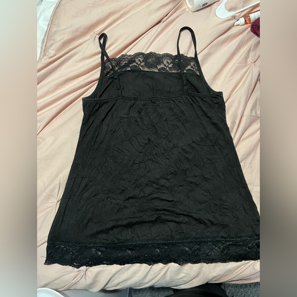 Solid Lace Trim Crinkle Cami - Picture 3 of 4